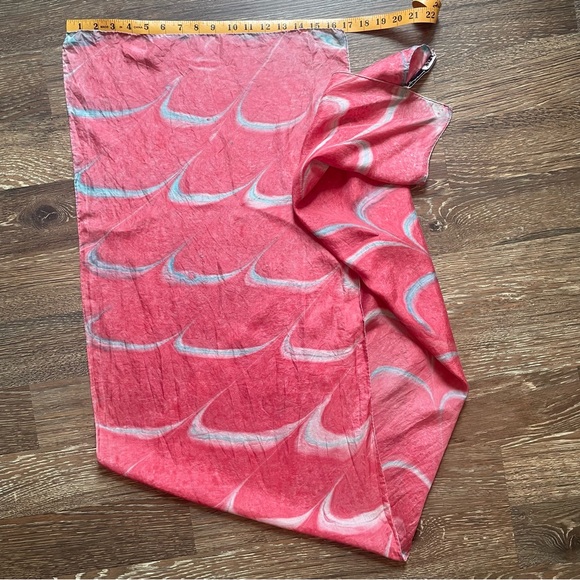 *Free in Bundle* Vintage 100% silk soft scarf shawl wrap Made in Japan HYLA - Picture 6 of 9